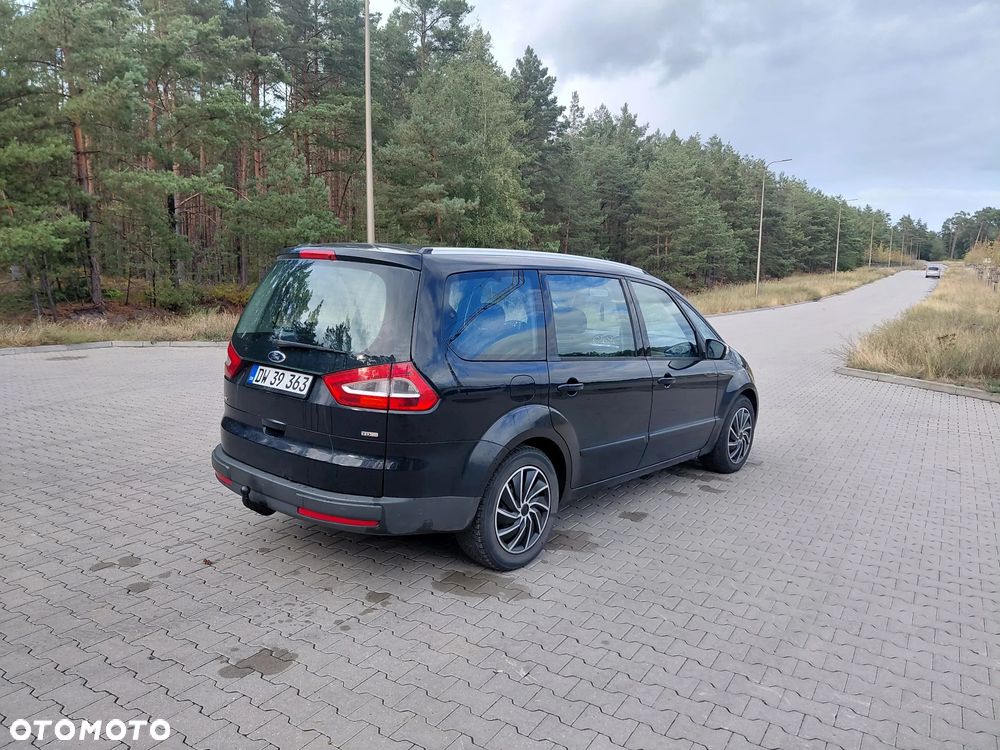 Ford Galaxy - 4