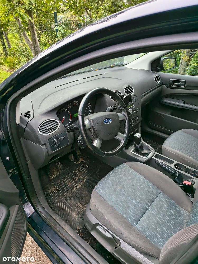 Ford Focus 1.6 Ambiente - 6