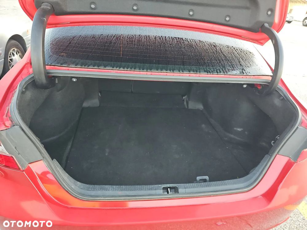 Toyota Camry Business Edition - 16