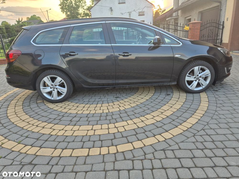 Opel Astra 1.4 T Sport S&S - 14