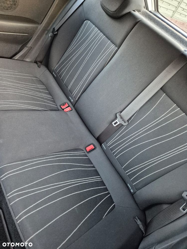 Opel Corsa 1.2 16V Selection 110 Jahre - 9