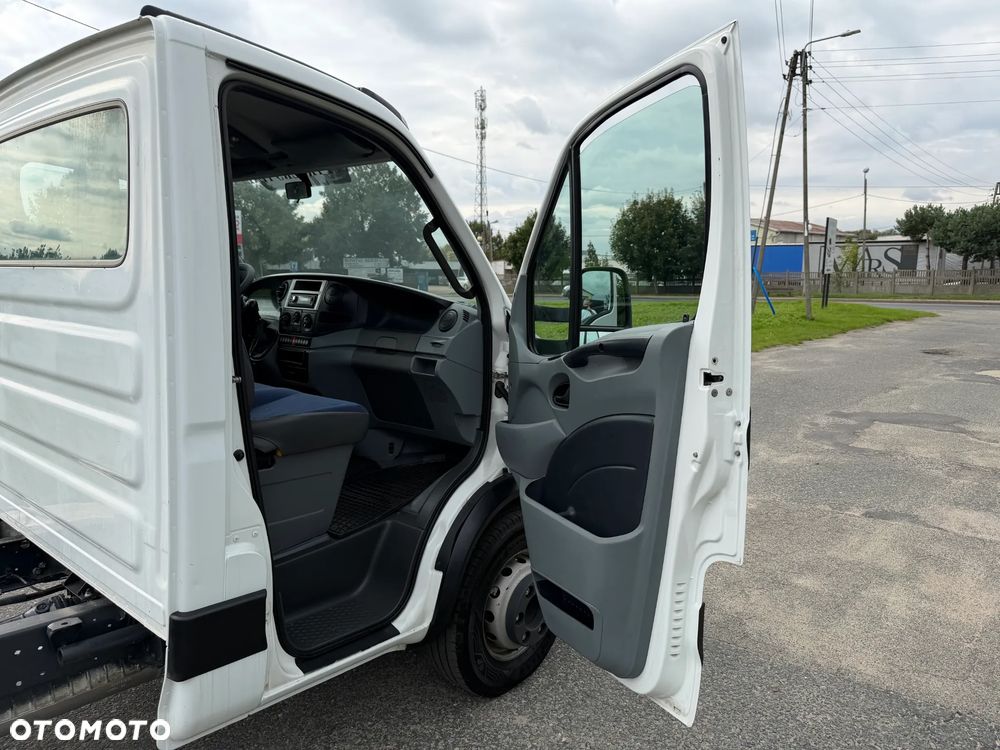 Iveco 60C18 * 3.0 / 180KM * Rama do zabudowy * Rozstaw osi: 3.45m * - 30