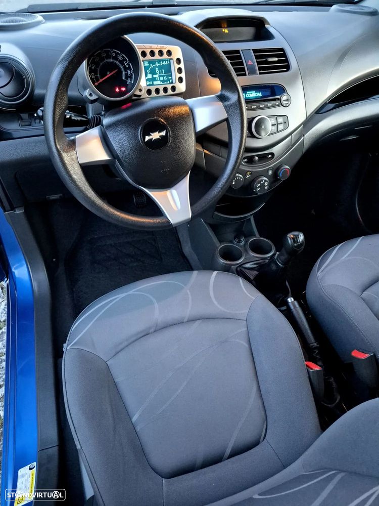 Chevrolet Spark 1.0 - 12