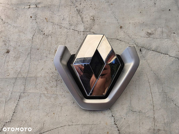 Renault Megane III 3 atrapa znaczek emblemat na maske