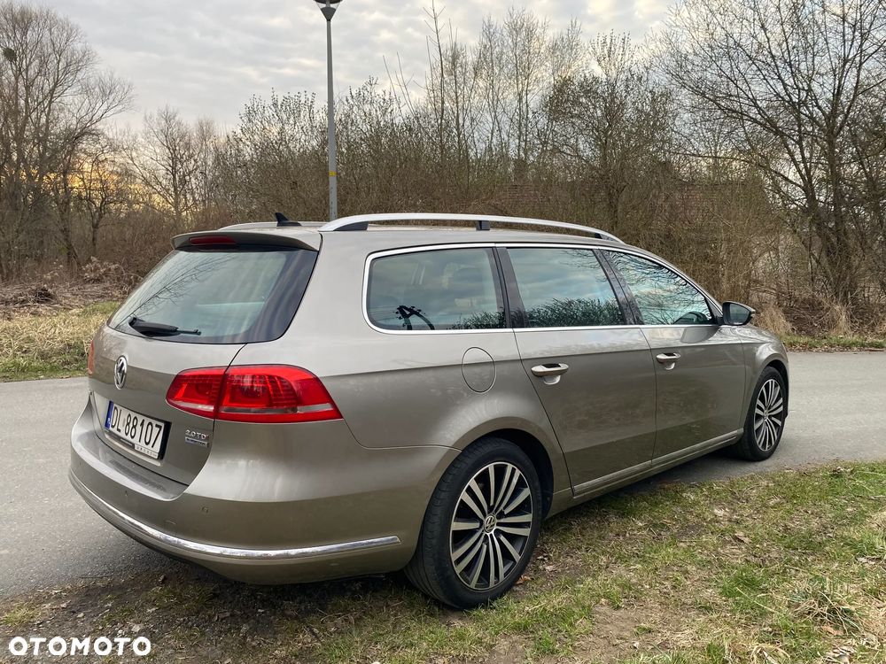 Volkswagen Passat 2.0 TDI Highline DSG - 6