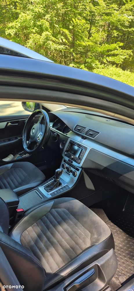 Volkswagen Passat 2.0 TDI Highline DSG - 12
