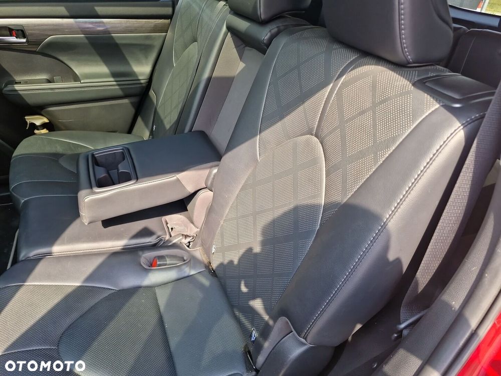 Toyota Highlander - 11