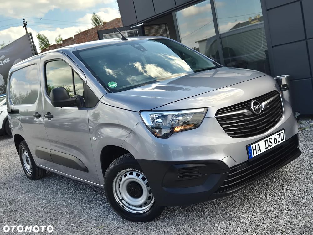 Opel COMBO - 21