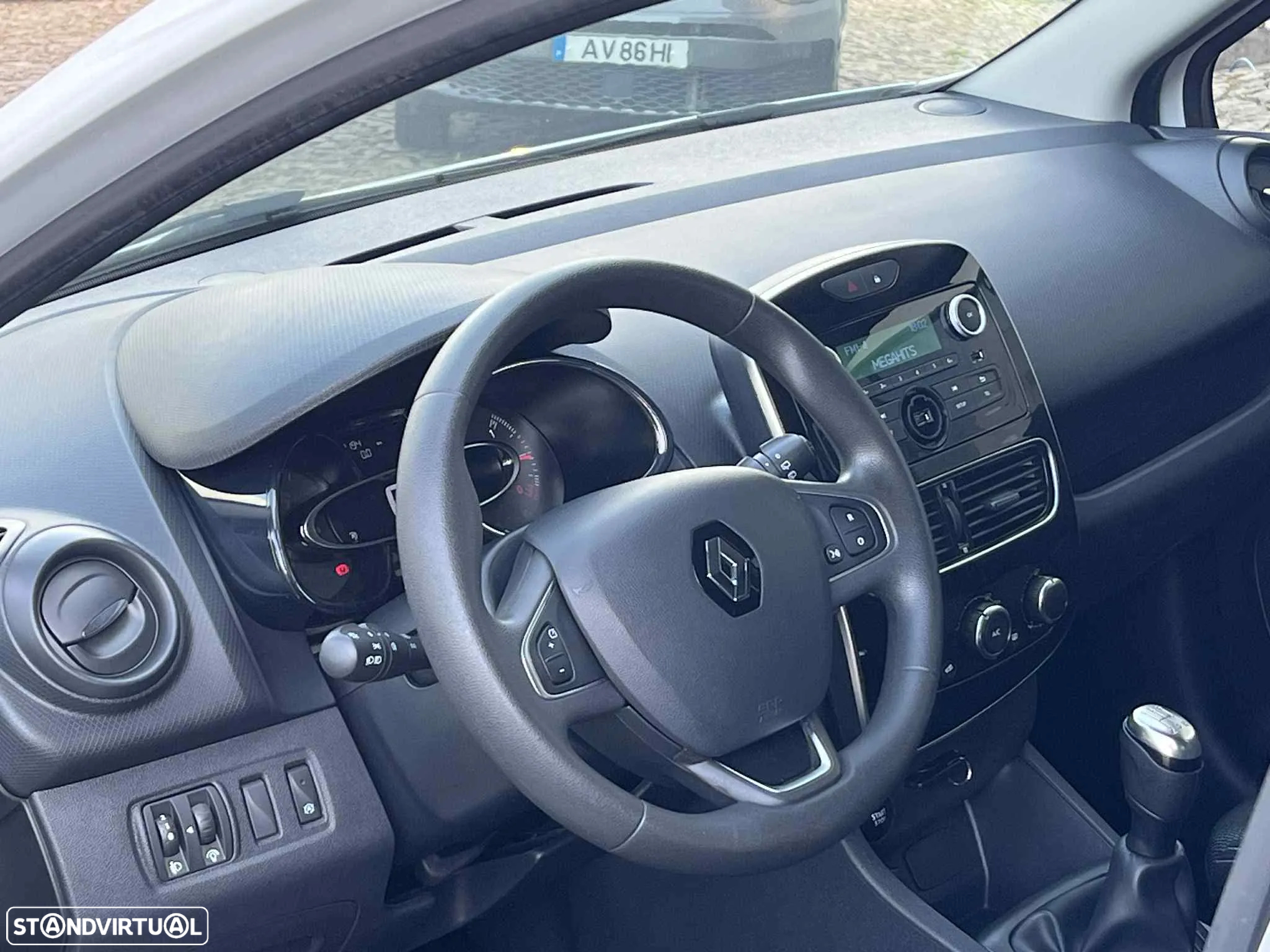 Renault Clio IV Van 1.5 dCi 75cv - 8