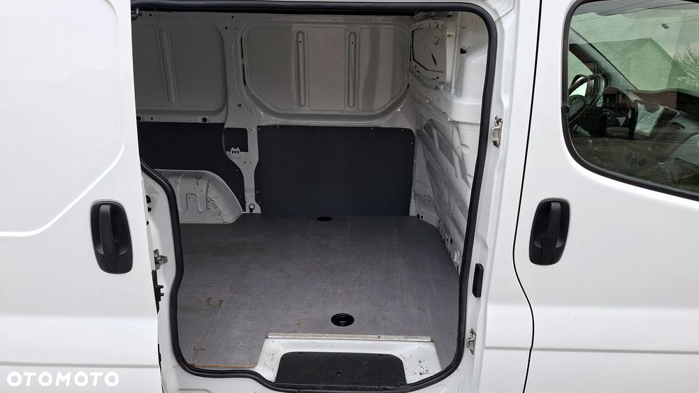 Opel VIVARO - 36