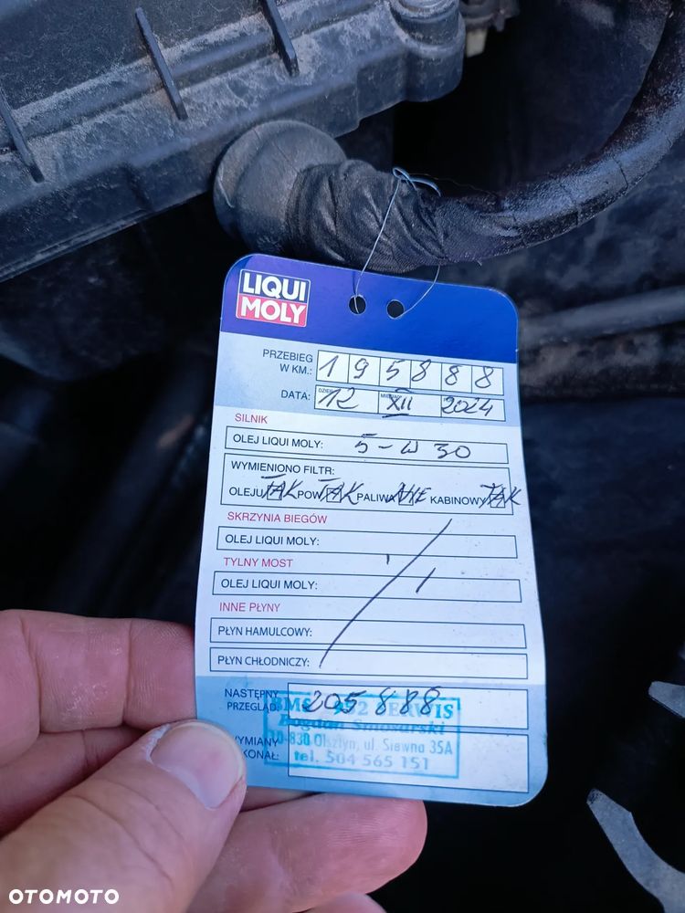 BMW Seria 3 318d Touring - 15