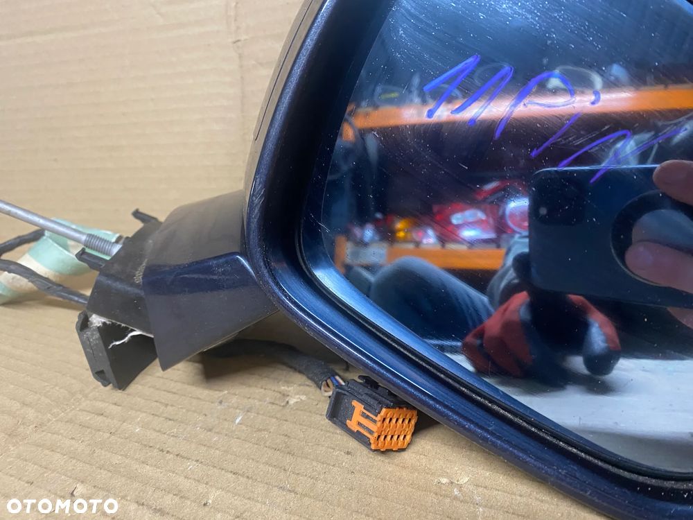 LUSTERKO PRAWE 11PIN CITROEN C5 III 96574425T4 - 2