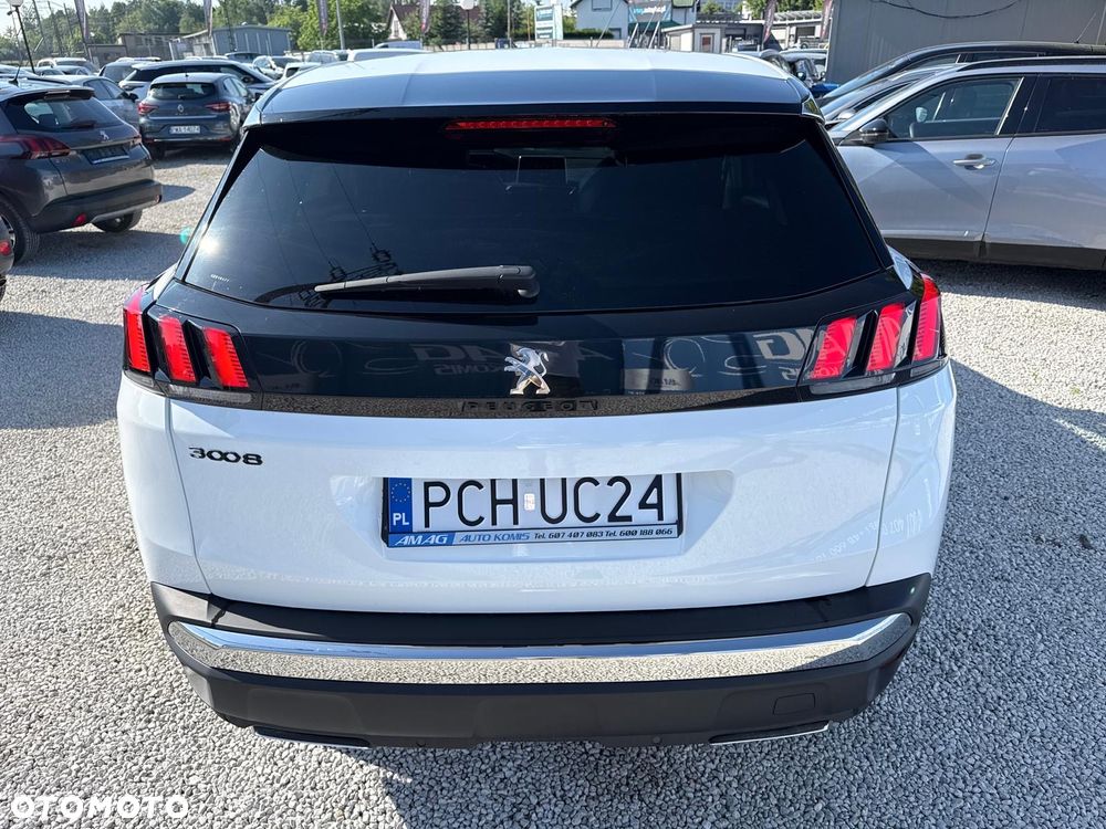Peugeot 3008 1.6 PureTech Hybrid PHEV Allure S&S EAT8 - 9