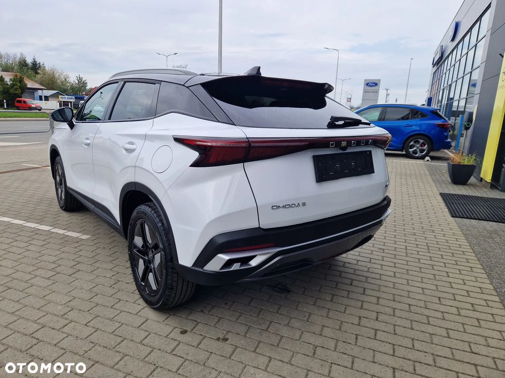 Omoda 5 1.5 T-GDI Hybrid Premium DHT - 12
