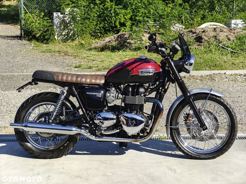 Triumph Bonneville - 11