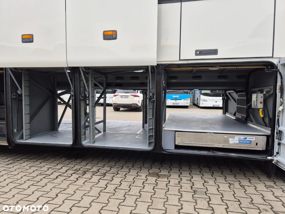 Mercedes-Benz TOURISMO RHD/13 METRÓW/MANUAL/SPROWADZONY/WINDA - 11