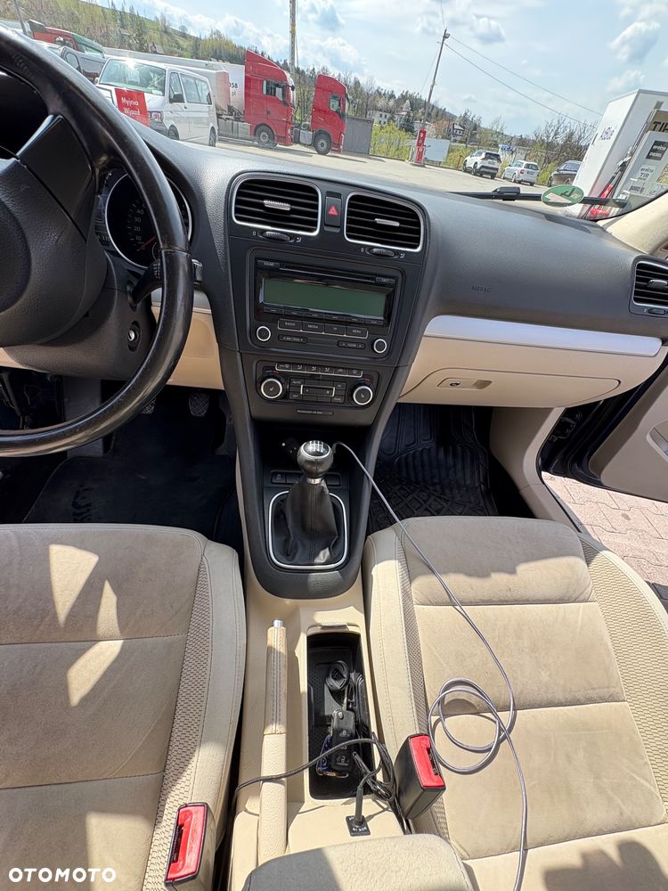 Volkswagen Golf 2.0 TDI Tour - 18