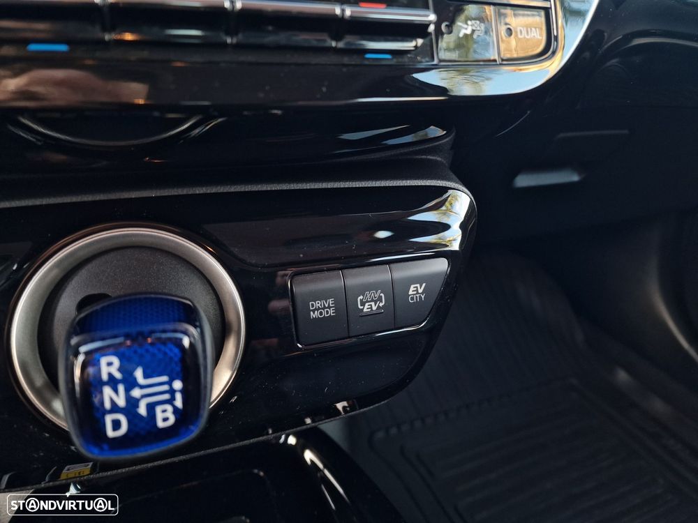 Toyota Prius 1.8 Plug-In Luxury+Pele - 30