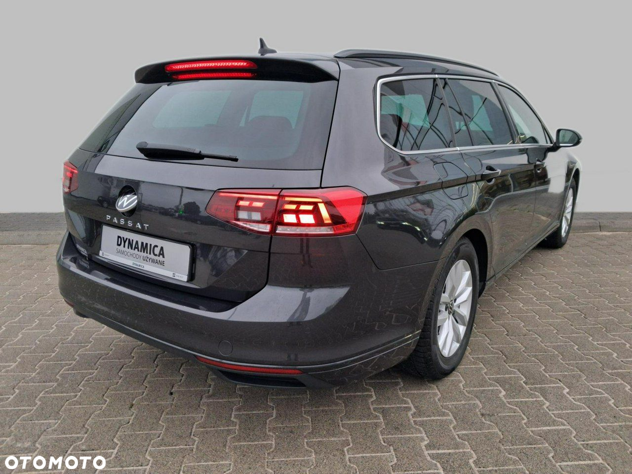 Volkswagen Passat - 7
