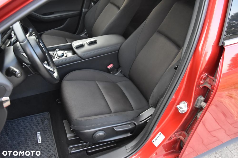 Mazda 3 e-SKYACTIV-G 2.0 M HYBRID DRIVE - 12