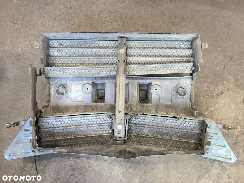 PAS PRZEDNI LINCOLN MKC EJ7B-8475-AL - 3