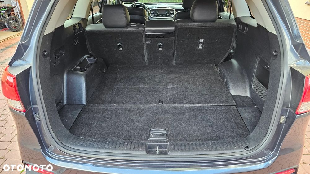 Kia Sorento - 25
