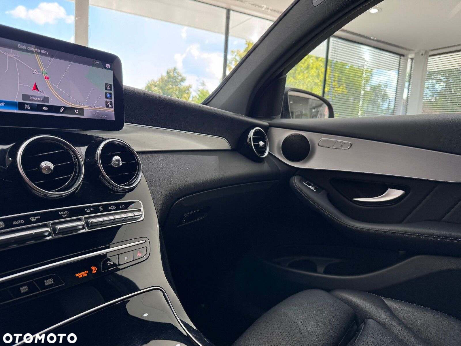 Mercedes-Benz GLC - 27