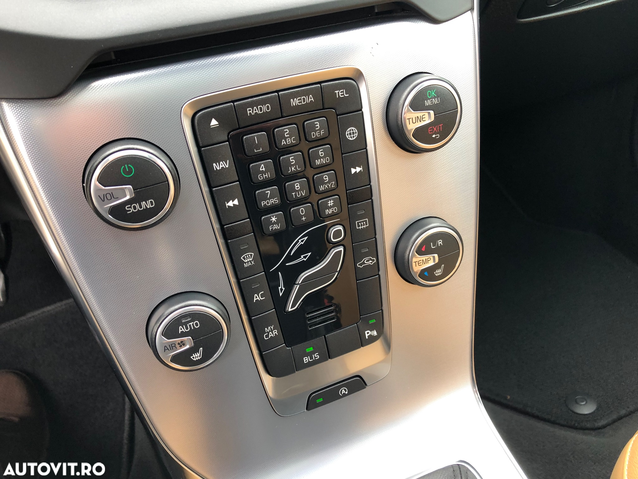 Volvo V40 D2 Inscription - 20