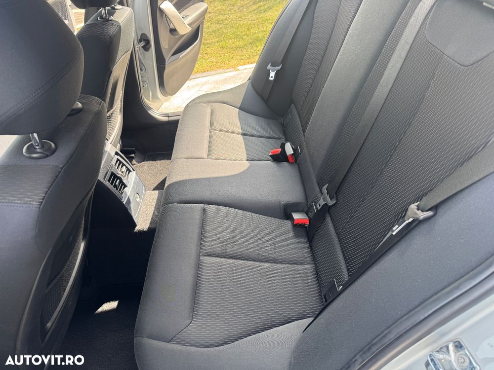 BMW Seria 1 116i Aut. Sport Line - 19