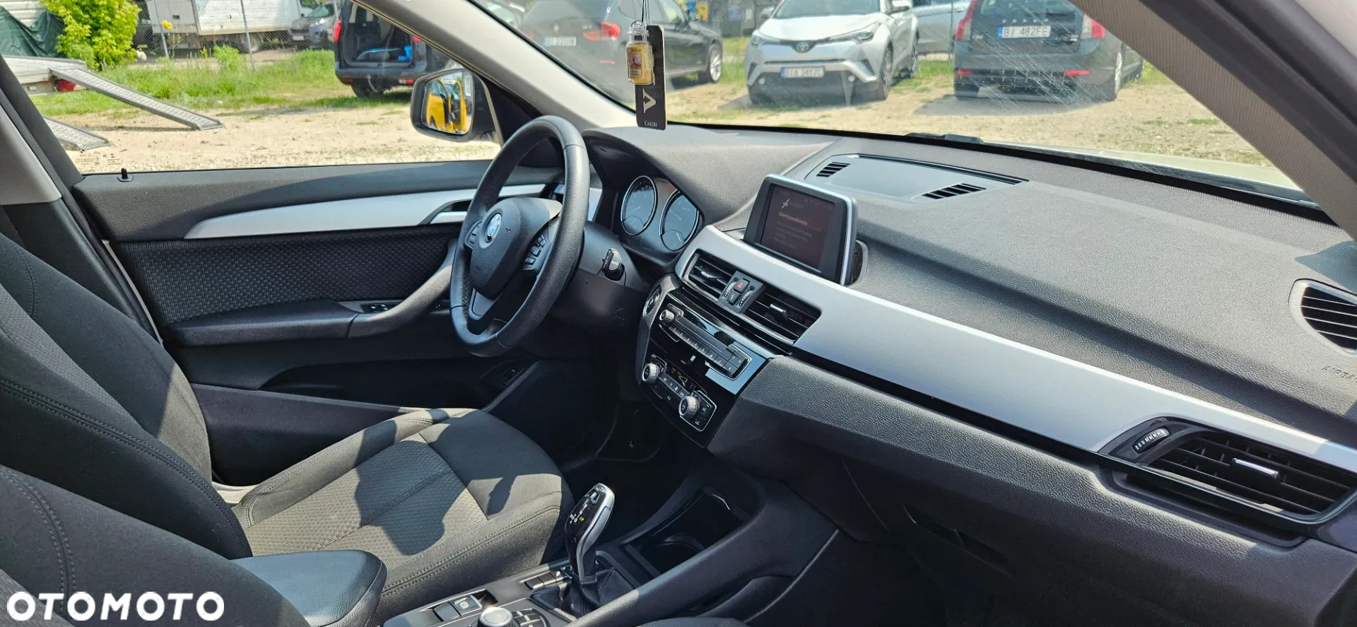 BMW X1 sDrive18i - 24