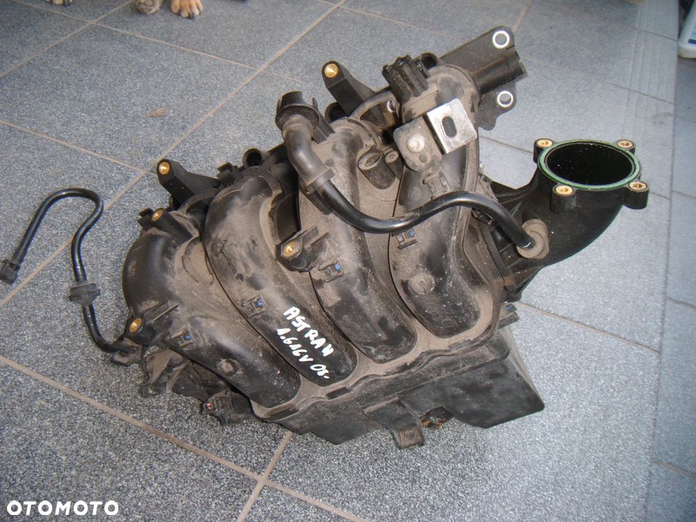 opel astra h 1.6 16v Z16xer  kolektor ssący   55564934 - 1