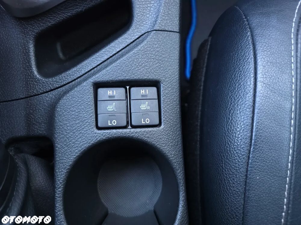 Toyota Auris - 36