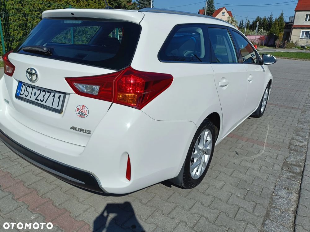 Toyota Auris 1.6 Prestige - 5