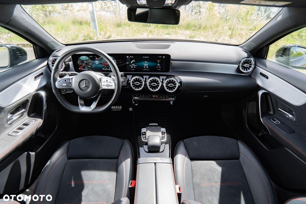 Mercedes-Benz Klasa A 200 AMG Line 7G-DCT - 11