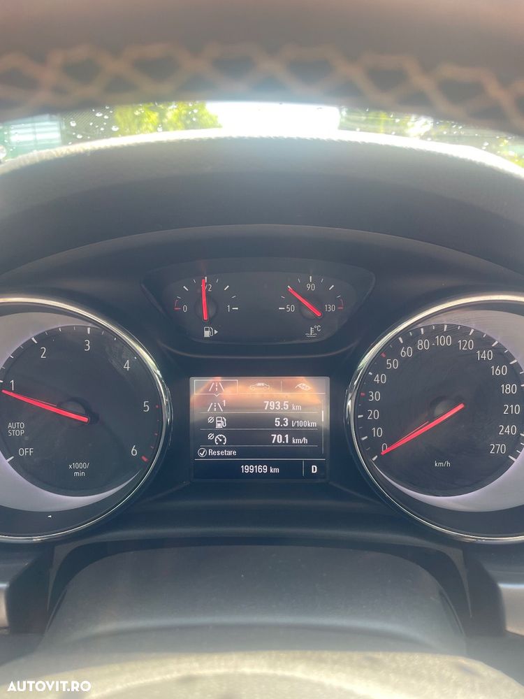 Opel Astra 1.5 D Start/Stop Automatik 2020 - 6