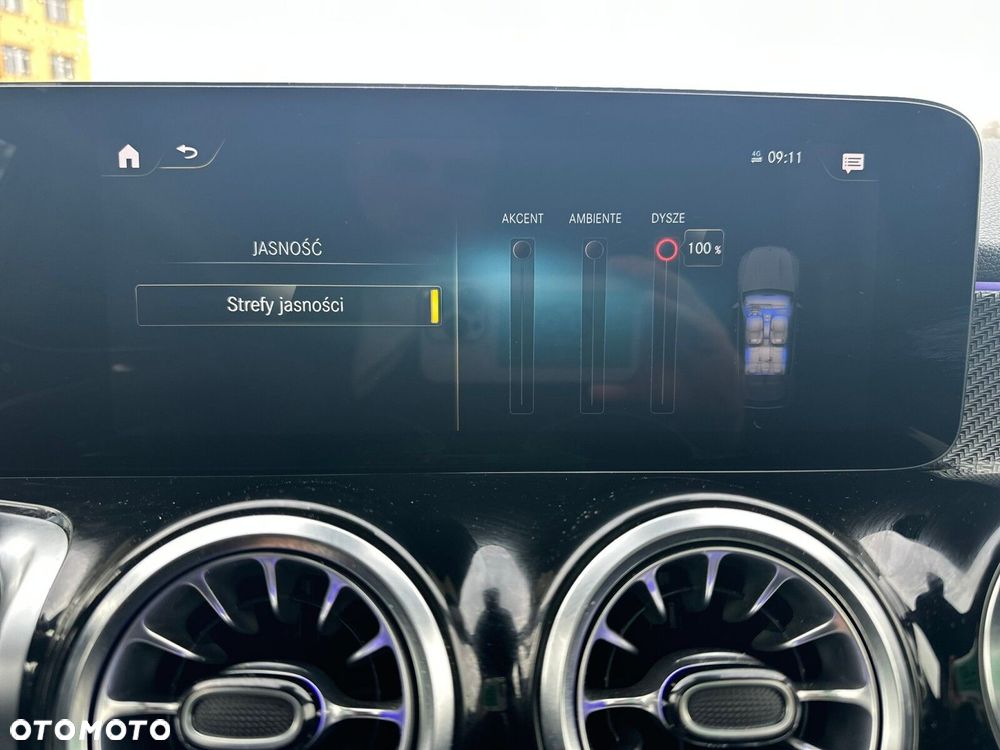 Mercedes-Benz GLB - 18