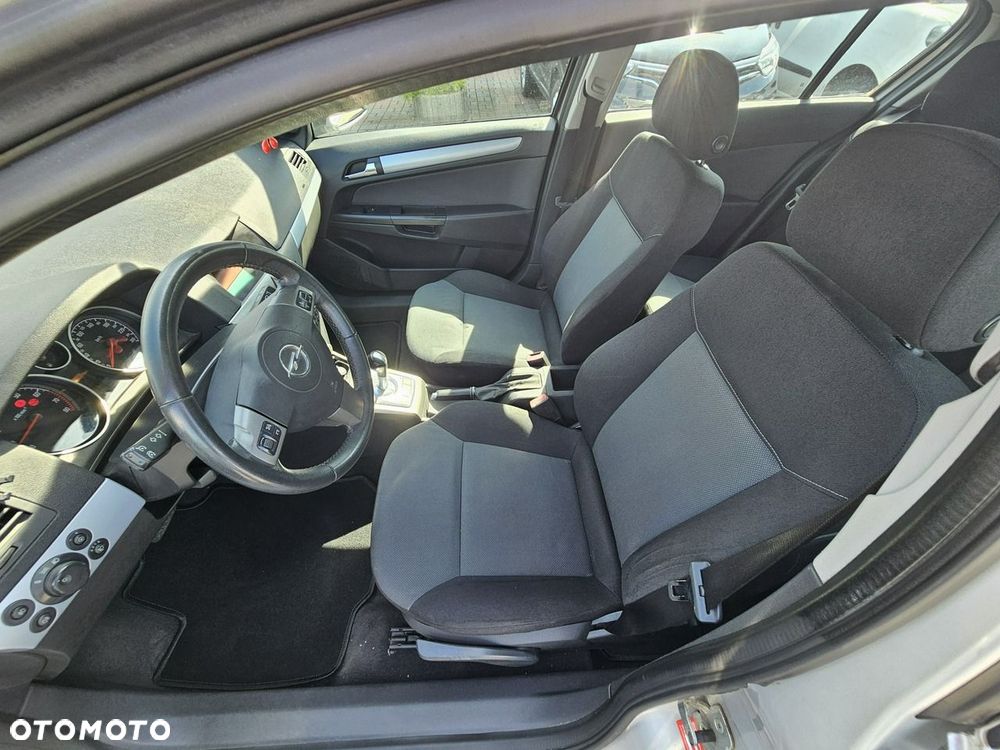 Opel Astra 1.6 Essentia Easytronic - 25