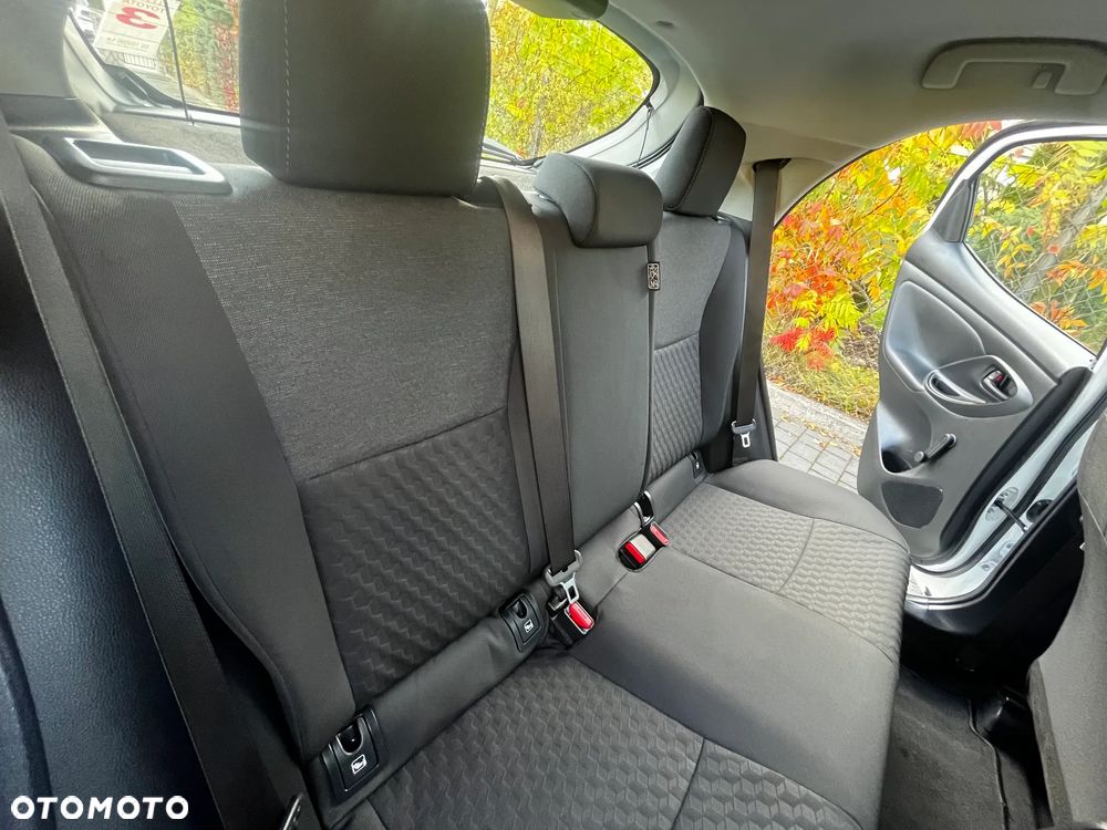 Toyota Yaris 116 1.5 VVT-i Comfort - 26