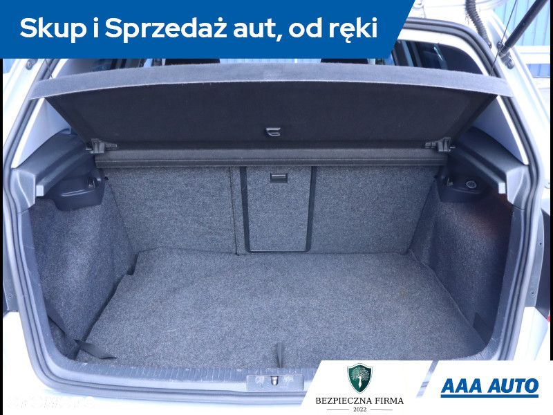 Volkswagen Golf - 14