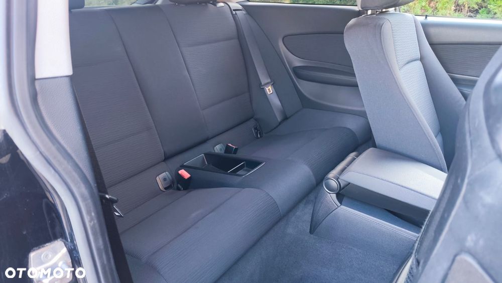 BMW Seria 1 116d DPF Edition Sport - 11