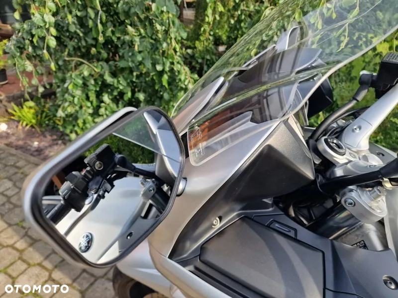 Yamaha FJR - 10