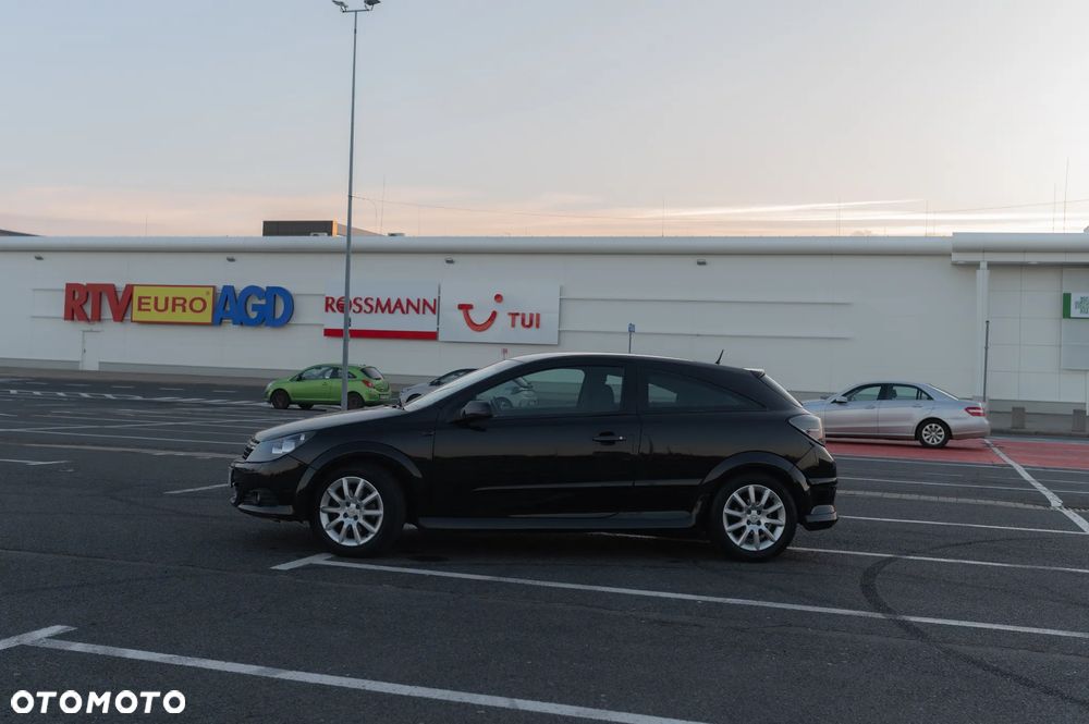 Opel Astra III GTC 1.6 Enjoy - 6