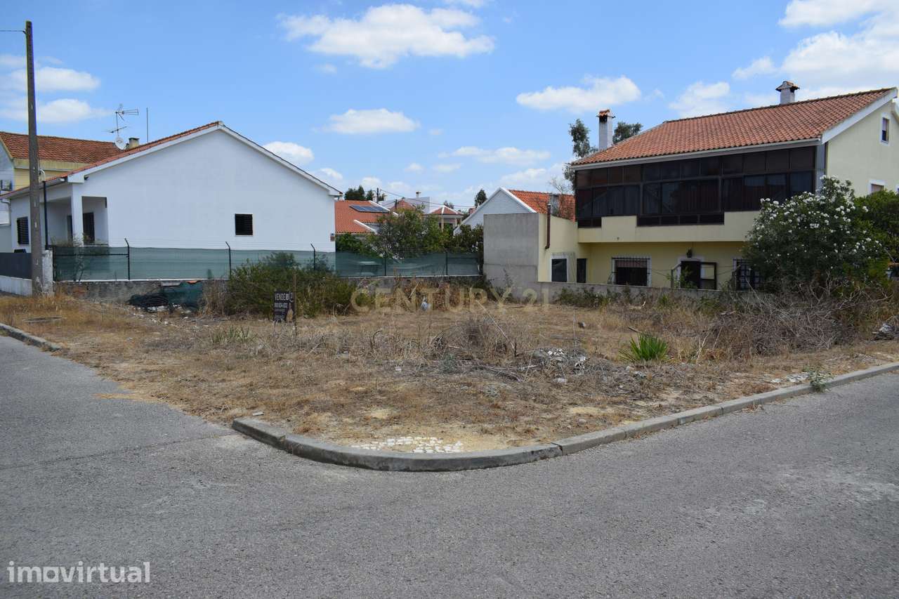 Terreno Urbano de 318 m² em Palmela: Viabilidade para Moradia de 210 m - Grande imagem: 4/16