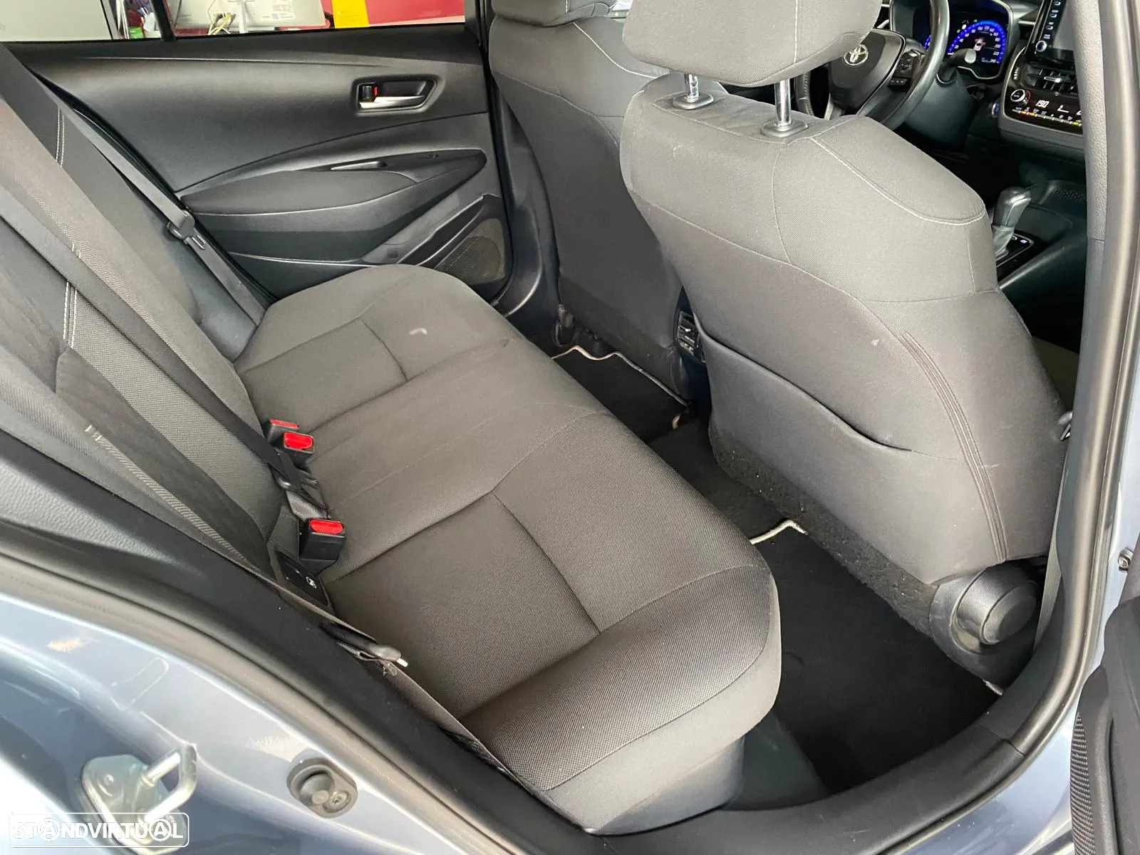 Toyota Corolla SD 1.8 Hybrid Exclusive - 34