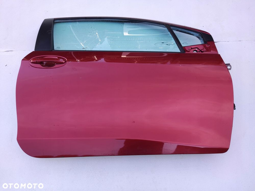 drzwi prawe prawy przód przednie toyota yaris iii wersja 3 drzwiowa 2011-17 - 2