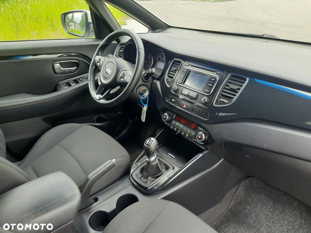 Kia Carens 1.7 CRDi M EU6 - 7