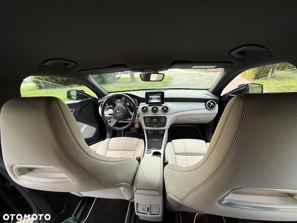 Mercedes-Benz CLA - 5
