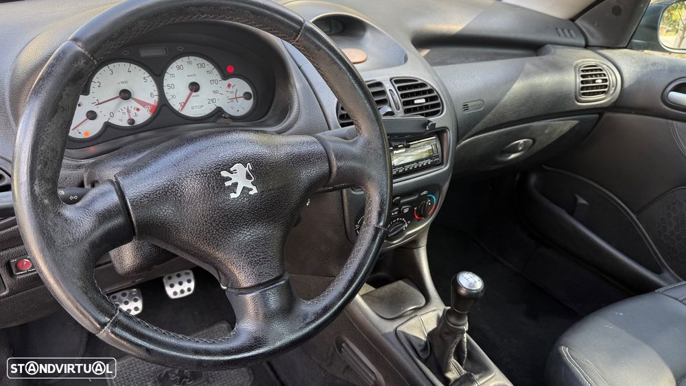 Peugeot 206 CC 1.6 - 4