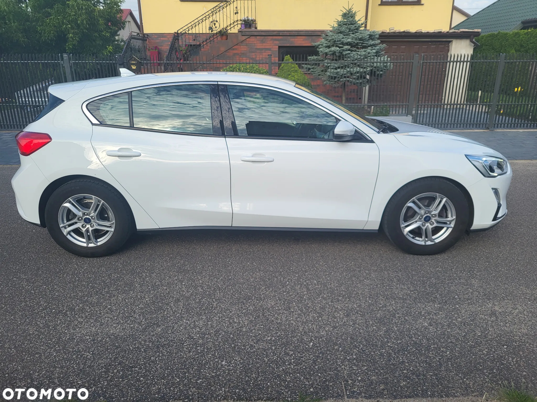 Ford Focus 1.0 EcoBoost Trend Edition Business - 4