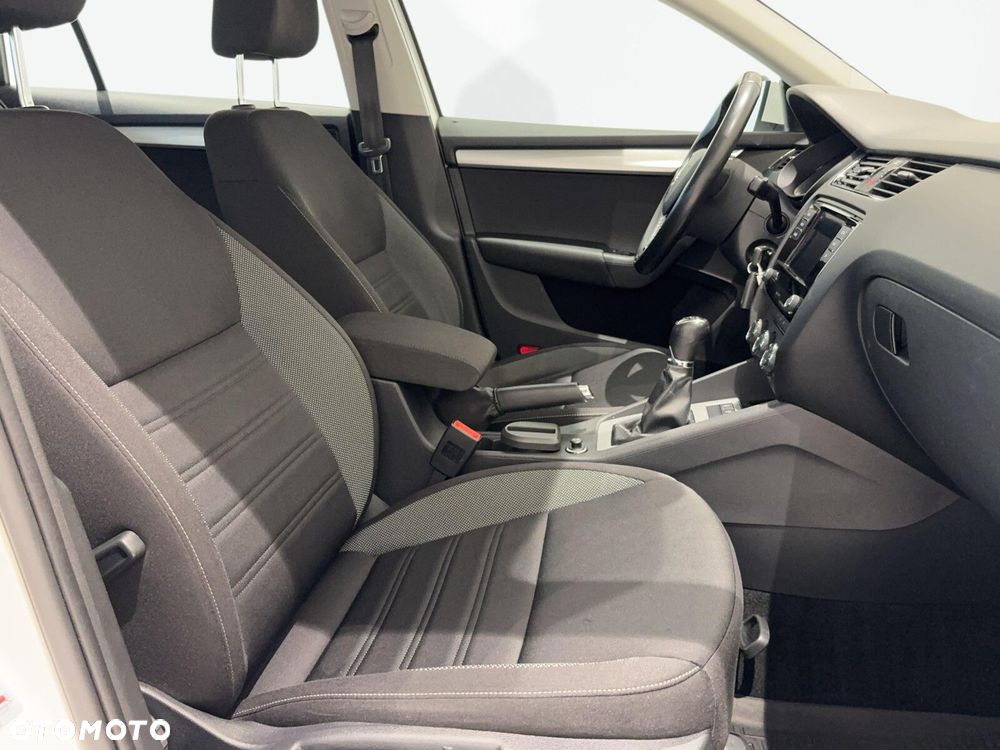Skoda Octavia 1.6 TDI SCR Ambition - 16